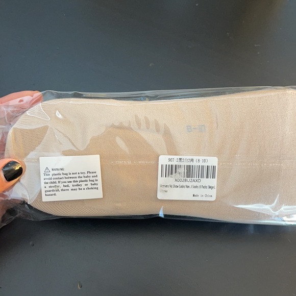 NWT No Show Socks 🤍🤎🖤 - Picture 3 of 3